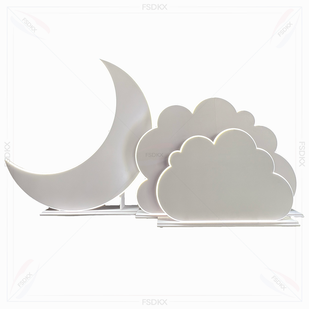 Chic Led Light Moon&Cloud PVC  - огляд і ціна Lighting Decor Rentals